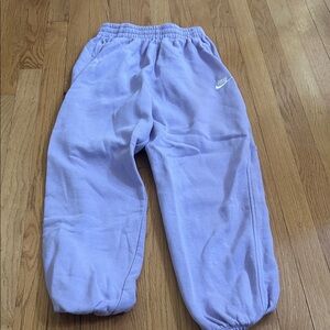 Girls Large Nike Sweatpants Purple